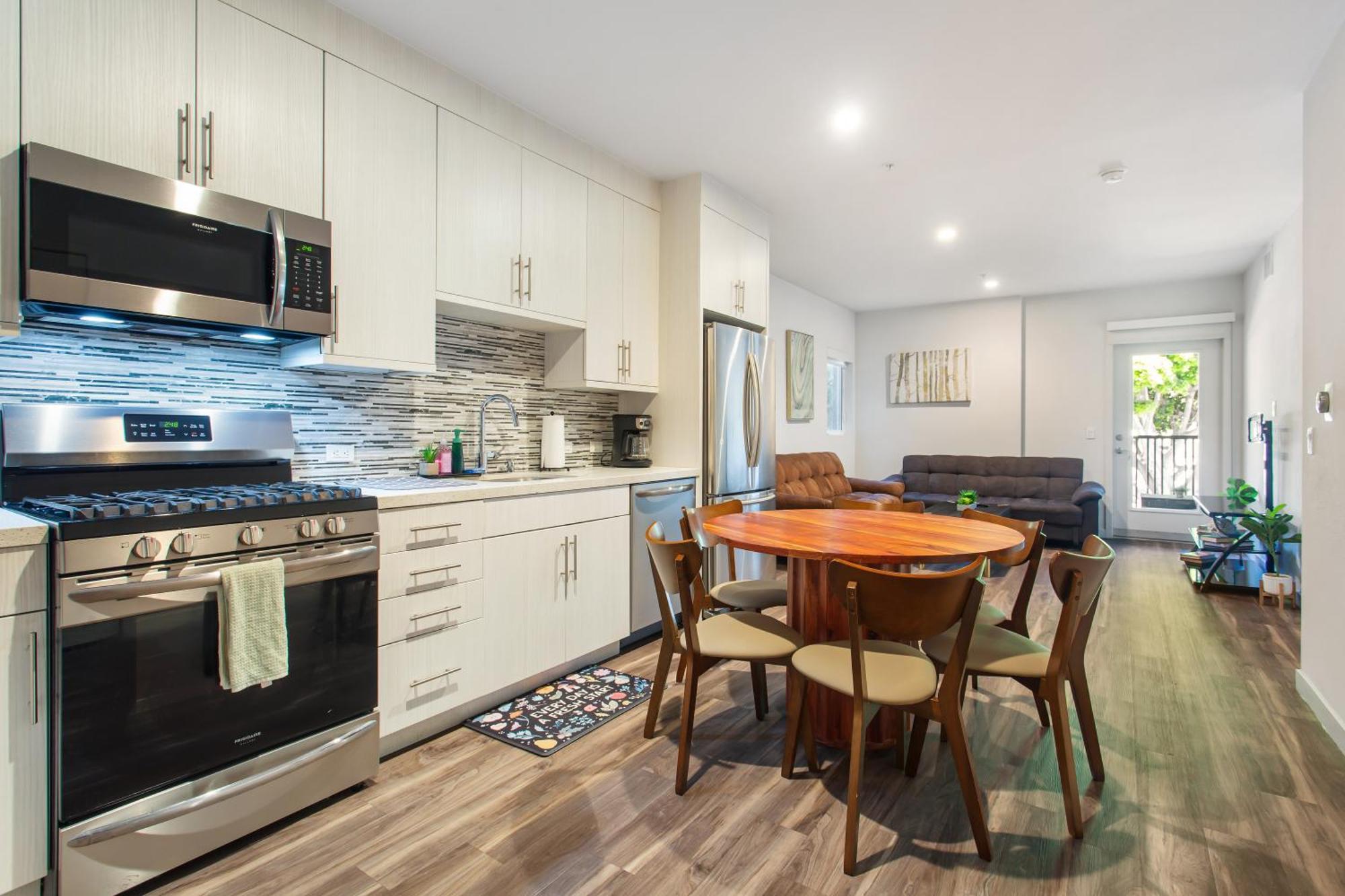 Luxury 2 Bedroom At The Heart Of Melrose Boulevard Hotel cápsula *